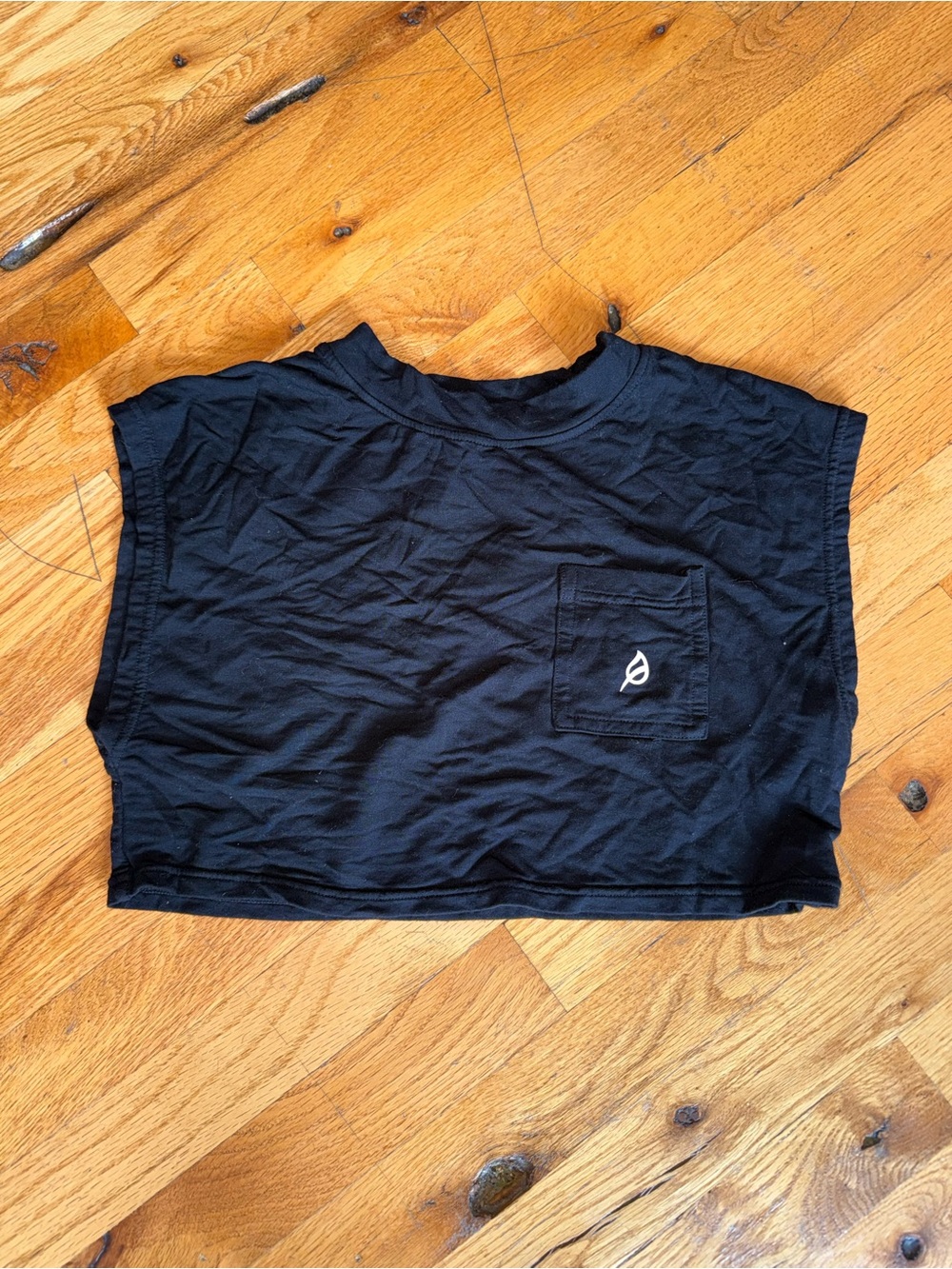 P'tula Shanna Black Crop Pocket Tank